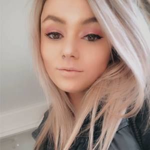 Meet your Posher, Holly